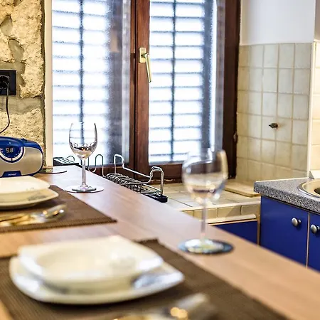 Appartement Studio-25 *